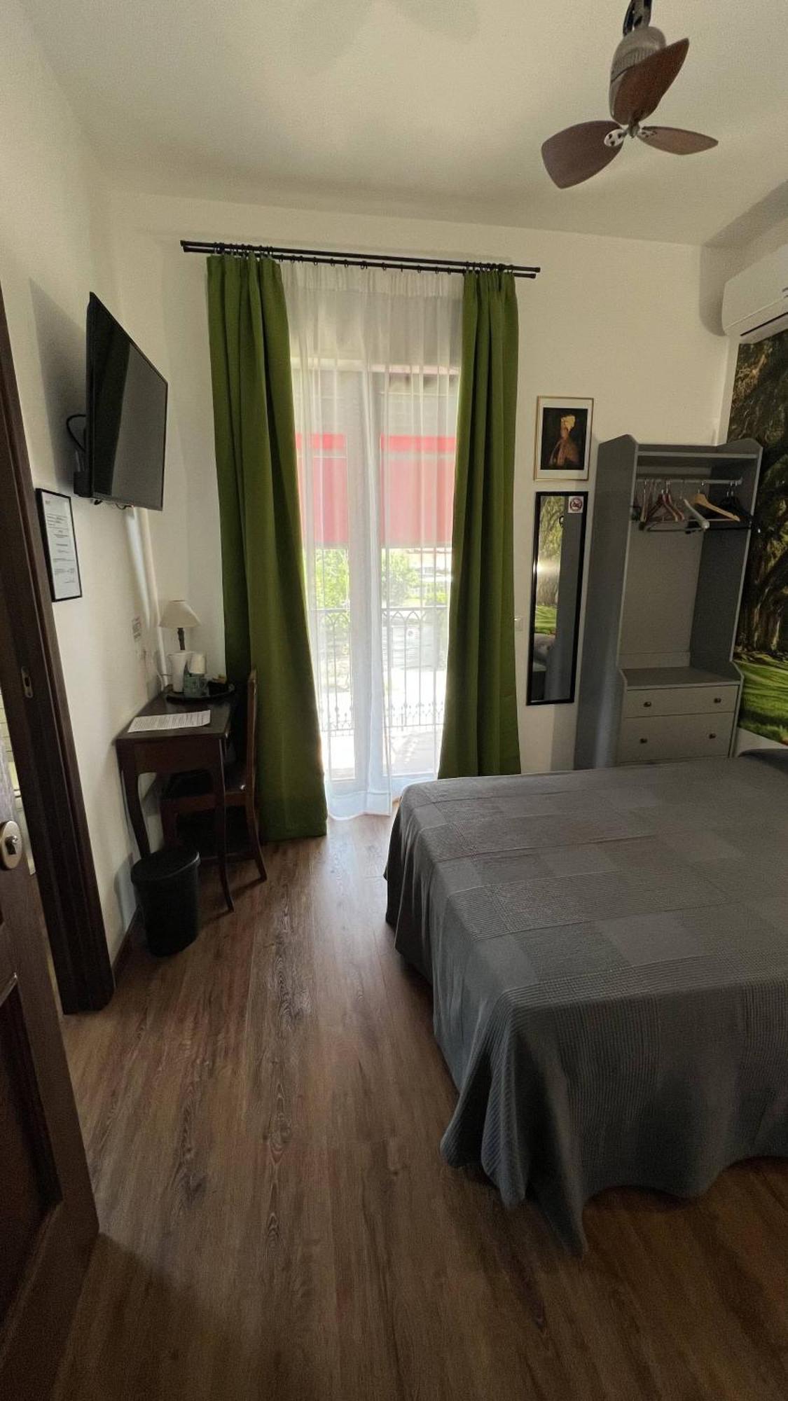Guest House Le Vagabonde Fiumicino Kültér fotó